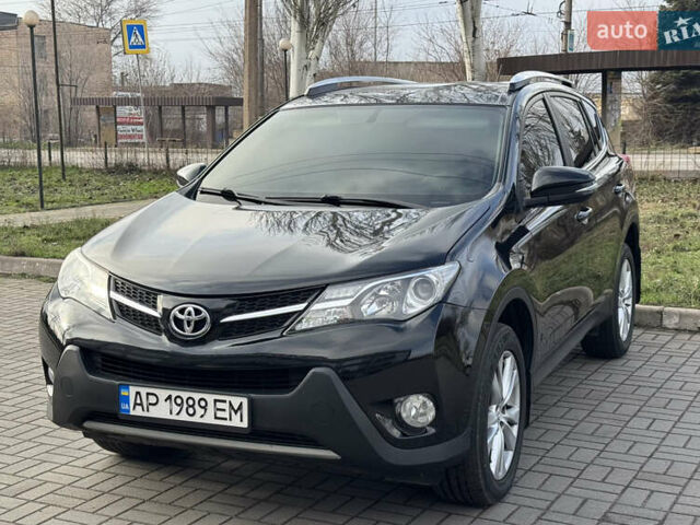 Черный Тойота РАВ 4, объемом двигателя 2.49 л и пробегом 153 тыс. км за 13999 $, фото 1 на Automoto.ua