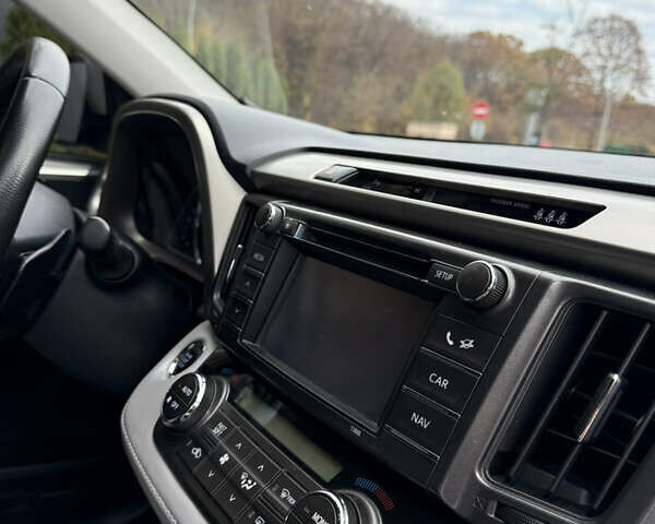 Черный Тойота РАВ 4, объемом двигателя 2.23 л и пробегом 215 тыс. км за 15300 $, фото 18 на Automoto.ua