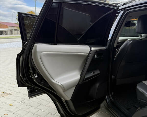 Черный Тойота РАВ 4, объемом двигателя 2.23 л и пробегом 215 тыс. км за 15300 $, фото 32 на Automoto.ua