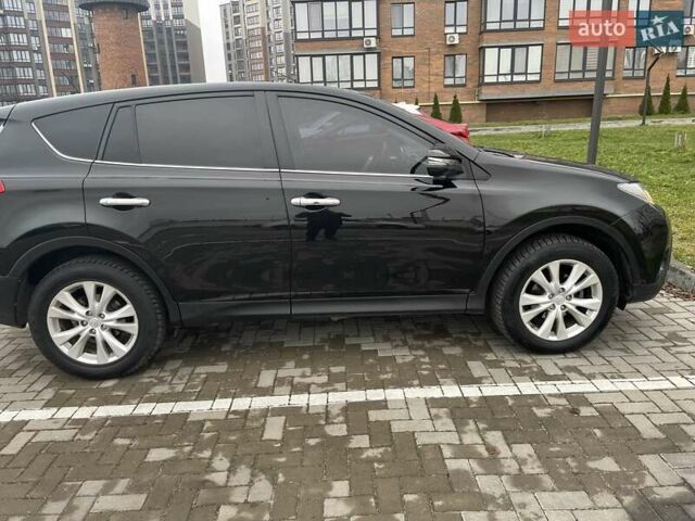 Черный Тойота РАВ 4, объемом двигателя 2.23 л и пробегом 280 тыс. км за 13600 $, фото 1 на Automoto.ua