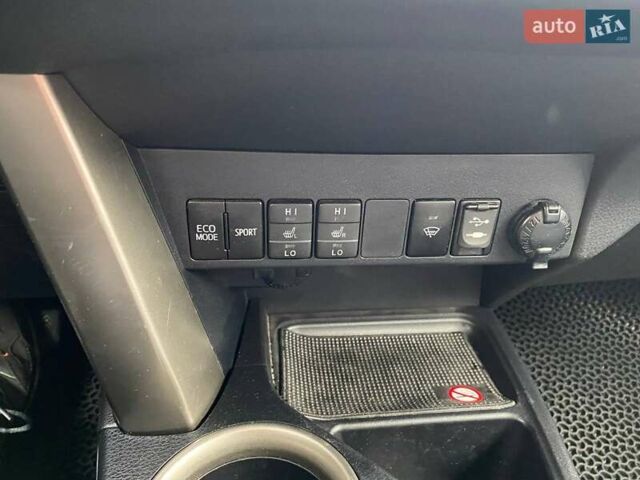 Черный Тойота РАВ 4, объемом двигателя 2.5 л и пробегом 140 тыс. км за 18700 $, фото 21 на Automoto.ua