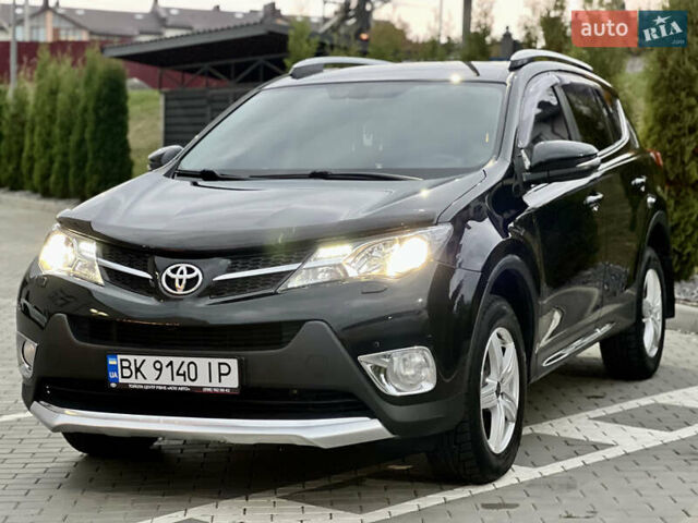Чорний Тойота РАВ 4, об'ємом двигуна 2.23 л та пробігом 256 тис. км за 15999 $, фото 4 на Automoto.ua