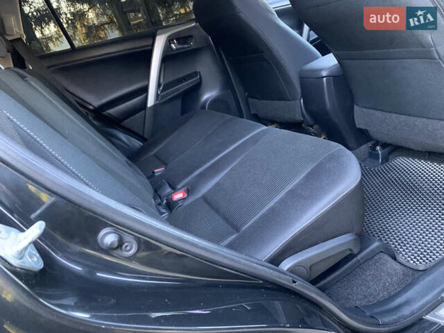 Чорний Тойота РАВ 4, об'ємом двигуна 2.23 л та пробігом 188 тис. км за 16400 $, фото 35 на Automoto.ua