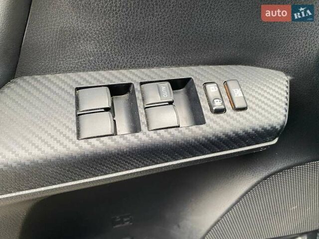 Черный Тойота РАВ 4, объемом двигателя 2.5 л и пробегом 140 тыс. км за 18700 $, фото 17 на Automoto.ua