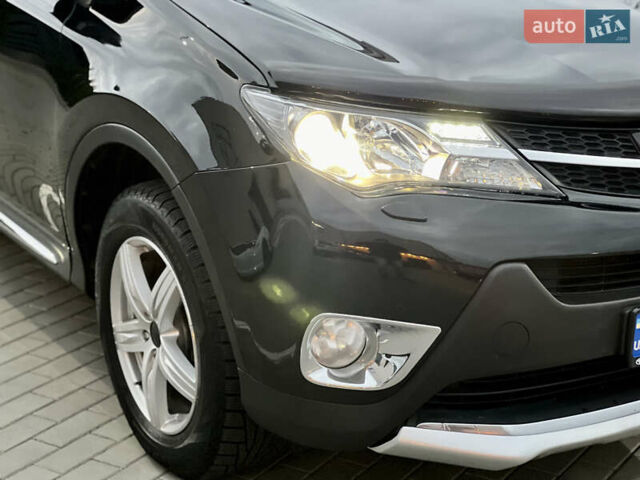 Чорний Тойота РАВ 4, об'ємом двигуна 2.23 л та пробігом 256 тис. км за 15999 $, фото 13 на Automoto.ua