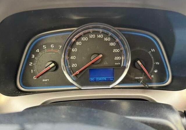 Чорний Тойота РАВ 4, об'ємом двигуна 2 л та пробігом 204 тис. км за 6100 $, фото 8 на Automoto.ua