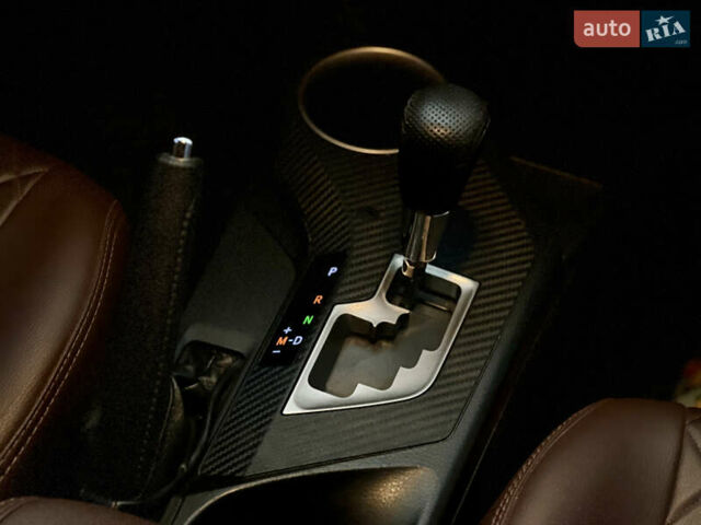 Чорний Тойота РАВ 4, об'ємом двигуна 2.23 л та пробігом 256 тис. км за 15999 $, фото 28 на Automoto.ua