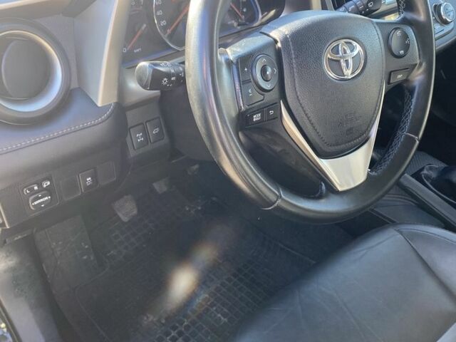 Черный Тойота РАВ 4, объемом двигателя 2.2 л и пробегом 188 тыс. км за 17300 $, фото 5 на Automoto.ua