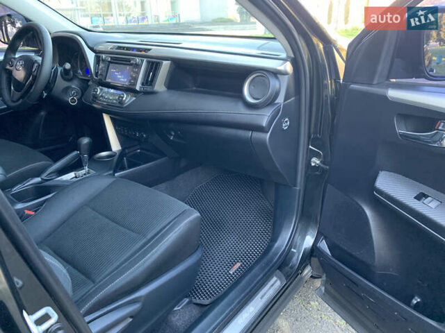 Чорний Тойота РАВ 4, об'ємом двигуна 2.23 л та пробігом 188 тис. км за 16400 $, фото 30 на Automoto.ua