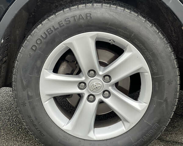 Черный Тойота РАВ 4, объемом двигателя 2.5 л и пробегом 164 тыс. км за 14800 $, фото 15 на Automoto.ua