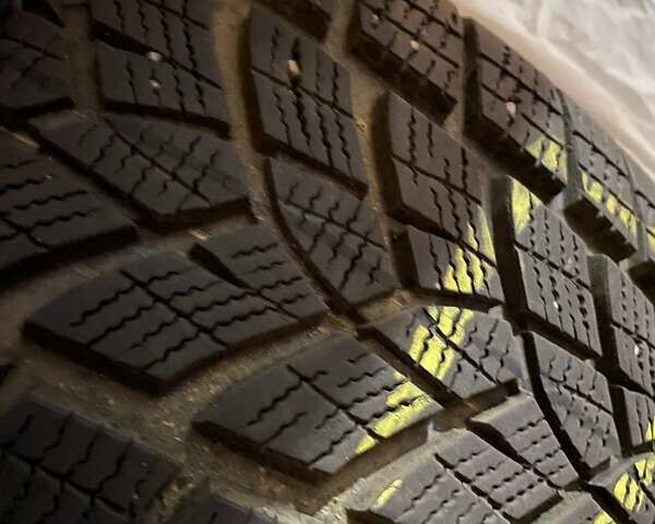 Черный Тойота РАВ 4, объемом двигателя 2.5 л и пробегом 140 тыс. км за 18700 $, фото 48 на Automoto.ua