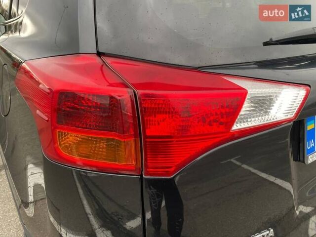 Черный Тойота РАВ 4, объемом двигателя 2.5 л и пробегом 140 тыс. км за 18700 $, фото 33 на Automoto.ua