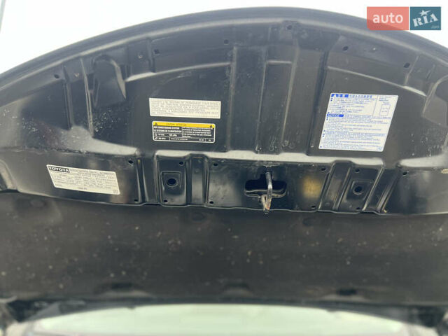 Черный Тойота РАВ 4, объемом двигателя 2.5 л и пробегом 164 тыс. км за 14800 $, фото 31 на Automoto.ua