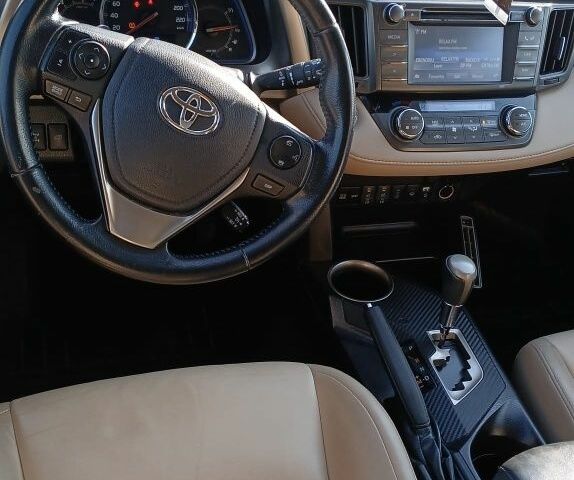 Черный Тойота РАВ 4, объемом двигателя 2.2 л и пробегом 178 тыс. км за 8200 $, фото 7 на Automoto.ua