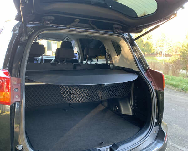 Чорний Тойота РАВ 4, об'ємом двигуна 2.23 л та пробігом 188 тис. км за 16400 $, фото 36 на Automoto.ua