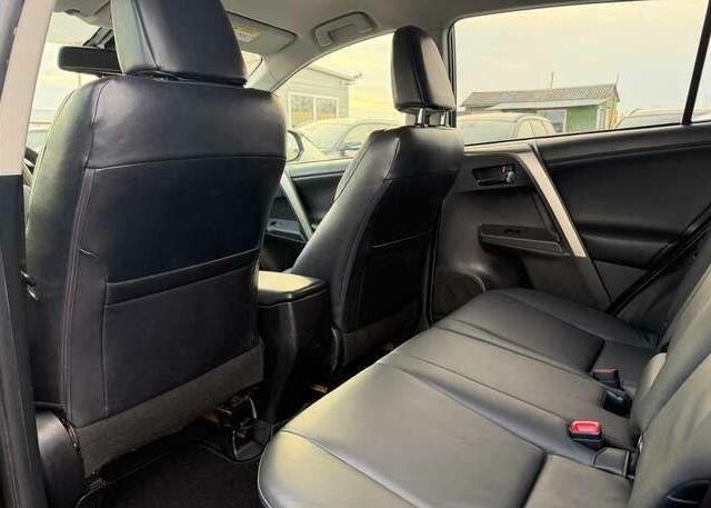 Чорний Тойота РАВ 4, об'ємом двигуна 2 л та пробігом 204 тис. км за 6100 $, фото 10 на Automoto.ua