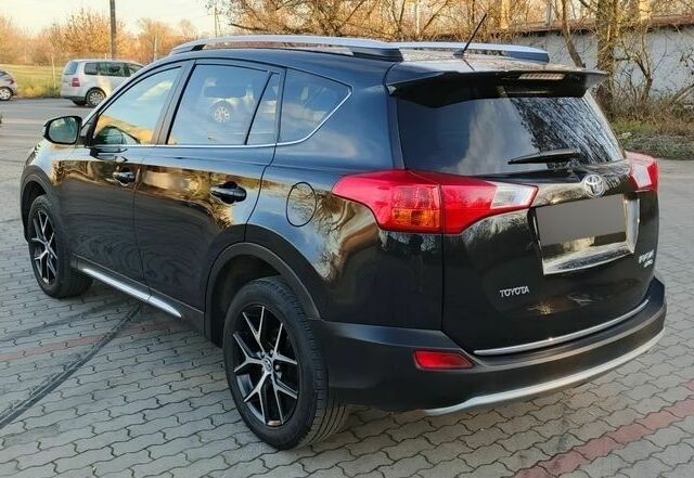 Черный Тойота РАВ 4, объемом двигателя 2 л и пробегом 218 тыс. км за 8400 $, фото 4 на Automoto.ua