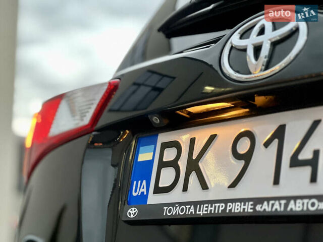 Чорний Тойота РАВ 4, об'ємом двигуна 2.23 л та пробігом 256 тис. км за 15999 $, фото 15 на Automoto.ua