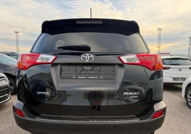 Чорний Тойота РАВ 4, об'ємом двигуна 2 л та пробігом 204 тис. км за 6100 $, фото 4 на Automoto.ua