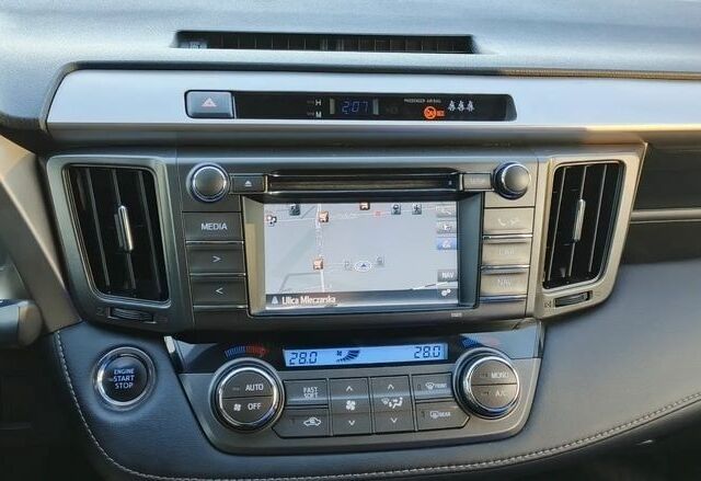 Черный Тойота РАВ 4, объемом двигателя 2 л и пробегом 218 тыс. км за 8400 $, фото 13 на Automoto.ua