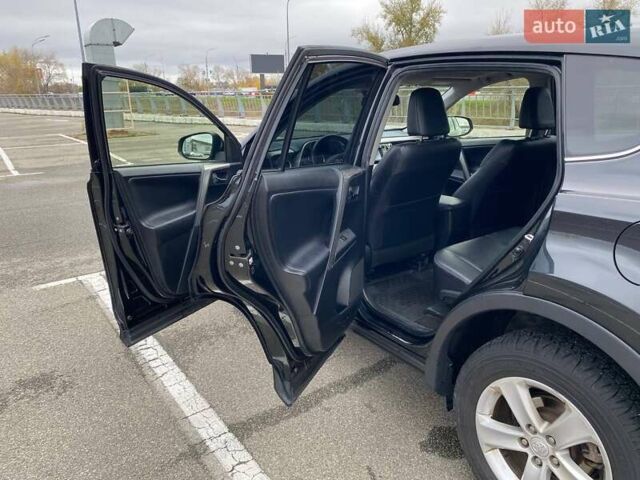 Черный Тойота РАВ 4, объемом двигателя 2.5 л и пробегом 140 тыс. км за 18700 $, фото 25 на Automoto.ua