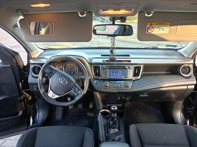 Черный Тойота РАВ 4, объемом двигателя 2 л и пробегом 218 тыс. км за 8400 $, фото 11 на Automoto.ua