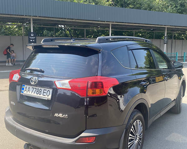 Черный Тойота РАВ 4, объемом двигателя 2 л и пробегом 230 тыс. км за 15000 $, фото 4 на Automoto.ua