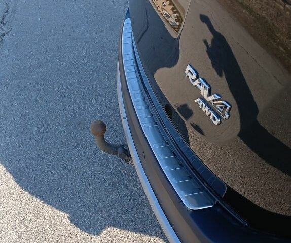 Черный Тойота РАВ 4, объемом двигателя 2.2 л и пробегом 178 тыс. км за 8200 $, фото 12 на Automoto.ua