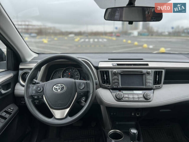 Черный Тойота РАВ 4, объемом двигателя 2.5 л и пробегом 164 тыс. км за 14800 $, фото 20 на Automoto.ua