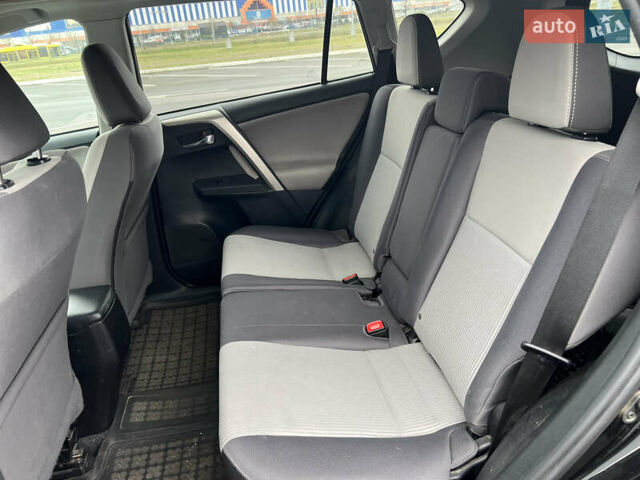 Черный Тойота РАВ 4, объемом двигателя 2.5 л и пробегом 164 тыс. км за 14800 $, фото 18 на Automoto.ua