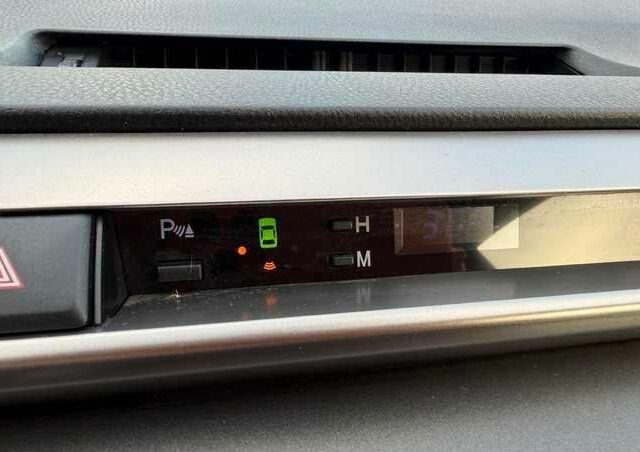 Чорний Тойота РАВ 4, об'ємом двигуна 2 л та пробігом 204 тис. км за 6100 $, фото 9 на Automoto.ua