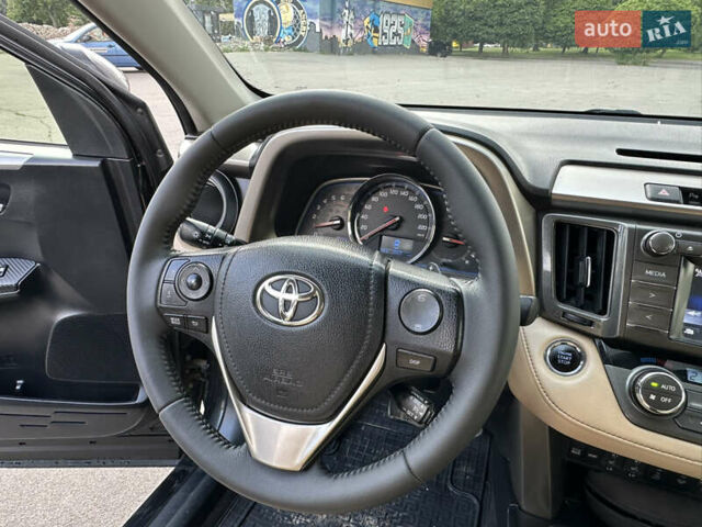 Черный Тойота РАВ 4, объемом двигателя 2.2 л и пробегом 157 тыс. км за 19500 $, фото 6 на Automoto.ua
