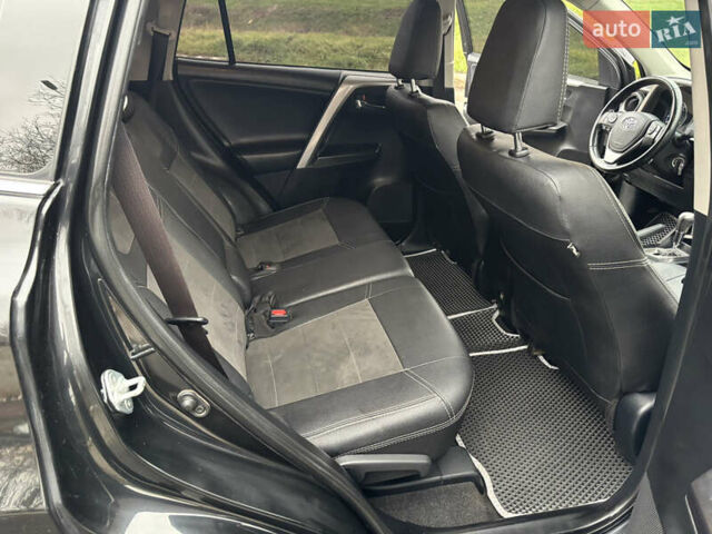 Черный Тойота РАВ 4, объемом двигателя 2 л и пробегом 365 тыс. км за 14500 $, фото 13 на Automoto.ua