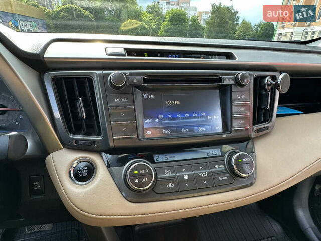 Черный Тойота РАВ 4, объемом двигателя 2.2 л и пробегом 157 тыс. км за 19500 $, фото 10 на Automoto.ua