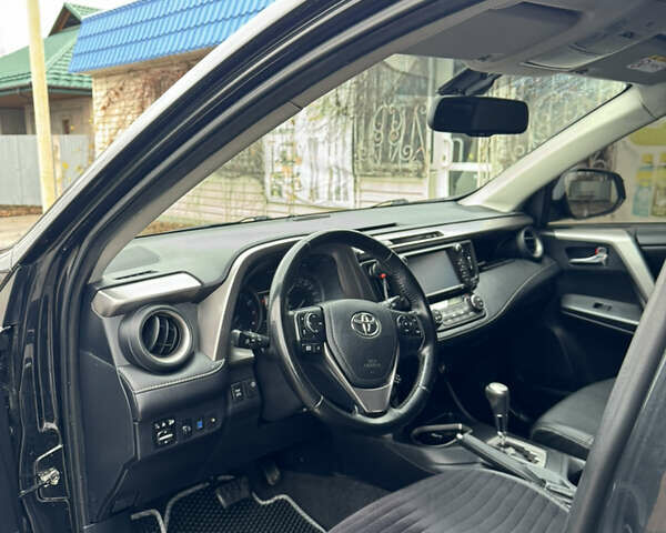 Чорний Тойота РАВ 4, об'ємом двигуна 1.99 л та пробігом 212 тис. км за 16200 $, фото 18 на Automoto.ua