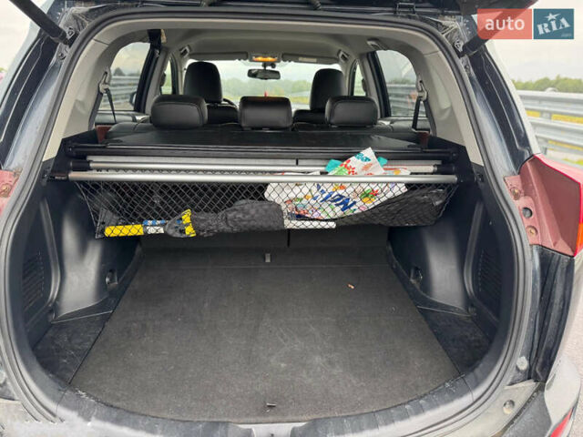 Черный Тойота РАВ 4, объемом двигателя 2 л и пробегом 118 тыс. км за 13500 $, фото 6 на Automoto.ua