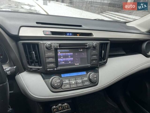 Черный Тойота РАВ 4, объемом двигателя 2.49 л и пробегом 196 тыс. км за 18000 $, фото 5 на Automoto.ua