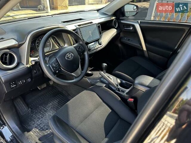 Тойота РАВ 4 2015 у Одесі на Automoto.ua Чорний Тойота РАВ 4, об'ємом двигуна 2.49 л та пробігом 212 тис. км за 17300 $, фото 11 на Automoto.ua