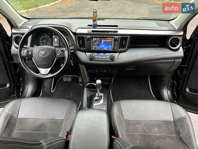 Черный Тойота РАВ 4, объемом двигателя 2 л и пробегом 365 тыс. км за 14500 $, фото 14 на Automoto.ua
