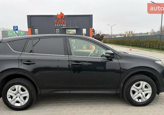 Чорний Тойота РАВ 4, об'ємом двигуна 1.99 л та пробігом 128 тис. км за 19390 $, фото 6 на Automoto.ua