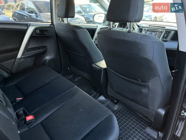 Черный Тойота РАВ 4, объемом двигателя 2.5 л и пробегом 64 тыс. км за 16650 $, фото 16 на Automoto.ua