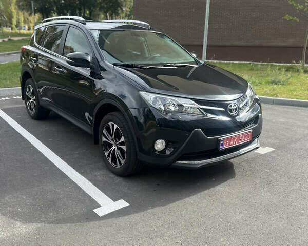Чорний Тойота РАВ 4, об'ємом двигуна 2 л та пробігом 130 тис. км за 15400 $, фото 3 на Automoto.ua