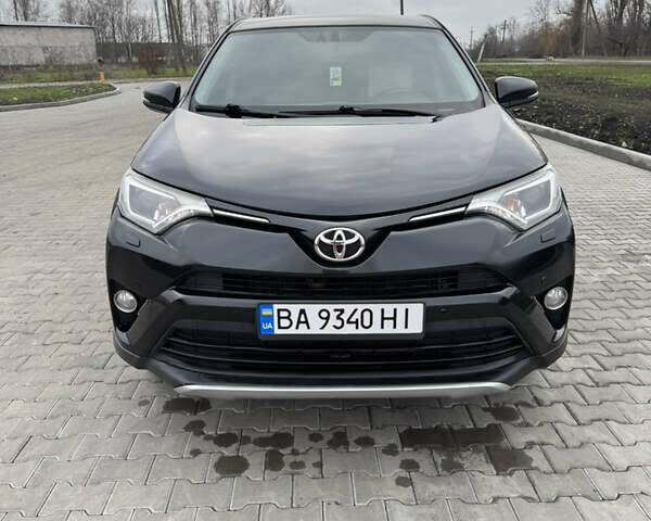 Чорний Тойота РАВ 4, об'ємом двигуна 2 л та пробігом 371 тис. км за 14755 $, фото 6 на Automoto.ua