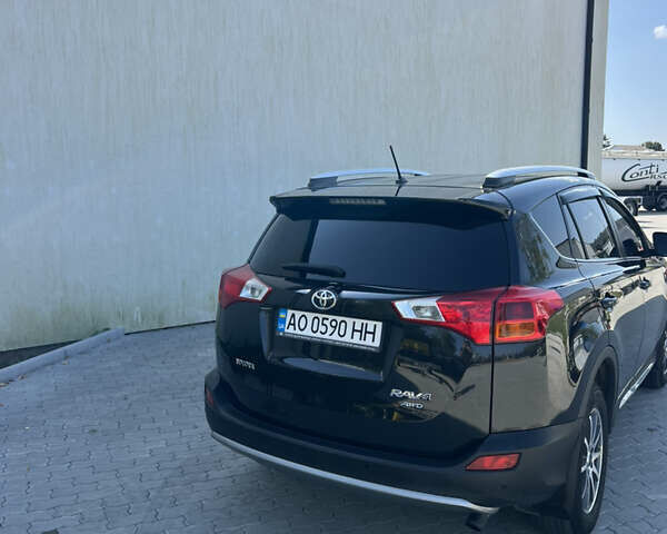 Тойота РАВ 4 2015 у Хусте на Automoto.ua Чорний Тойота РАВ 4, об'ємом двигуна 2.2 л та пробігом 208 тис. км за 22500 $, фото 3 на Automoto.ua