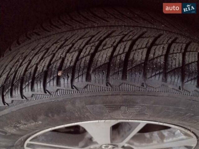 Черный Тойота РАВ 4, объемом двигателя 2.23 л и пробегом 117 тыс. км за 21600 $, фото 11 на Automoto.ua