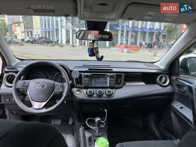 Черный Тойота РАВ 4, объемом двигателя 2.49 л и пробегом 140 тыс. км за 16999 $, фото 10 на Automoto.ua