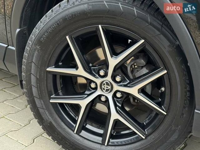 Черный Тойота РАВ 4, объемом двигателя 2.23 л и пробегом 150 тыс. км за 20900 $, фото 30 на Automoto.ua