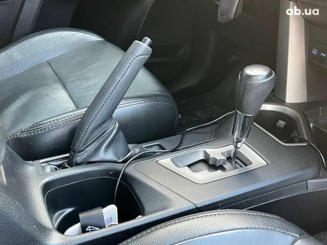 Тойота РАВ 4 2016 в Львове на Automoto.ua Черный Тойота РАВ 4, объемом двигателя 2.5 л и пробегом 117 тыс. км за 18990 $, фото 35 на Automoto.ua