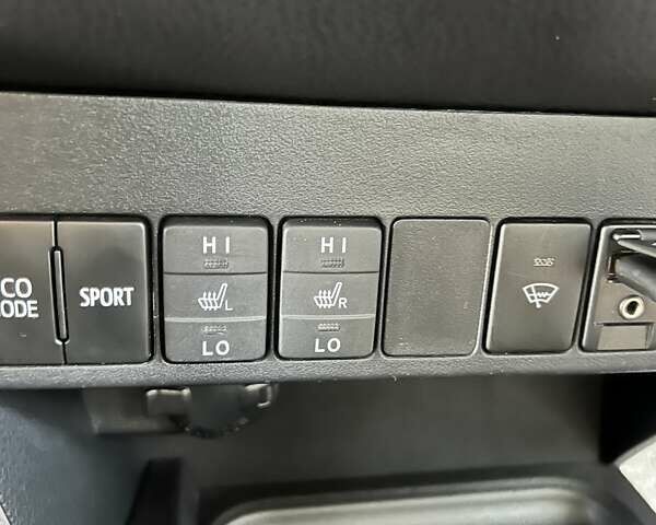 Черный Тойота РАВ 4, объемом двигателя 2.49 л и пробегом 172 тыс. км за 16750 $, фото 6 на Automoto.ua