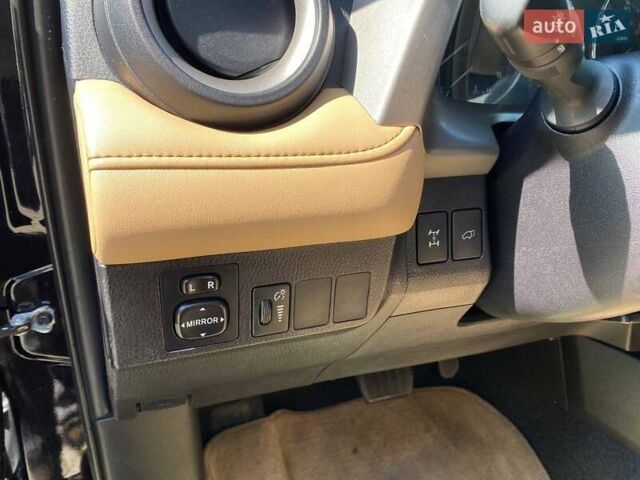 Черный Тойота РАВ 4, объемом двигателя 2.5 л и пробегом 115 тыс. км за 15900 $, фото 12 на Automoto.ua